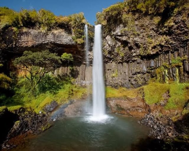 water falls in aberdare national park